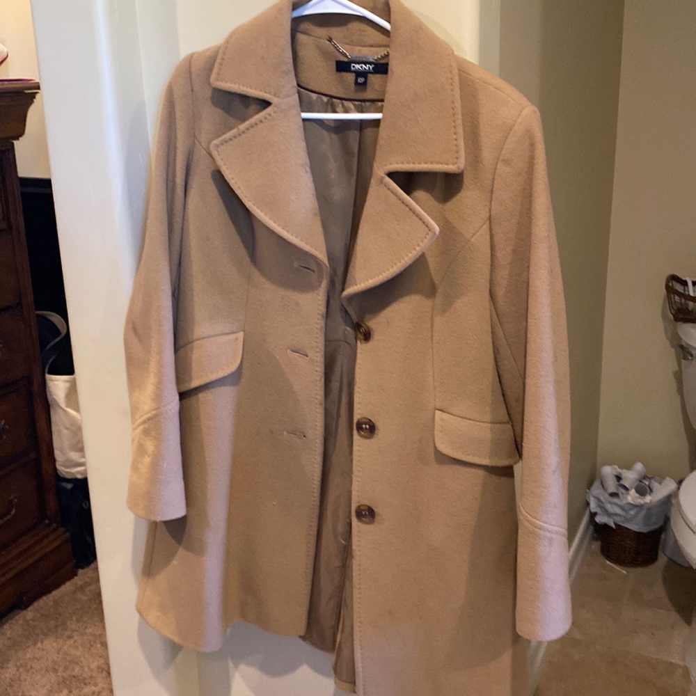 Pea coat tan long DKNY